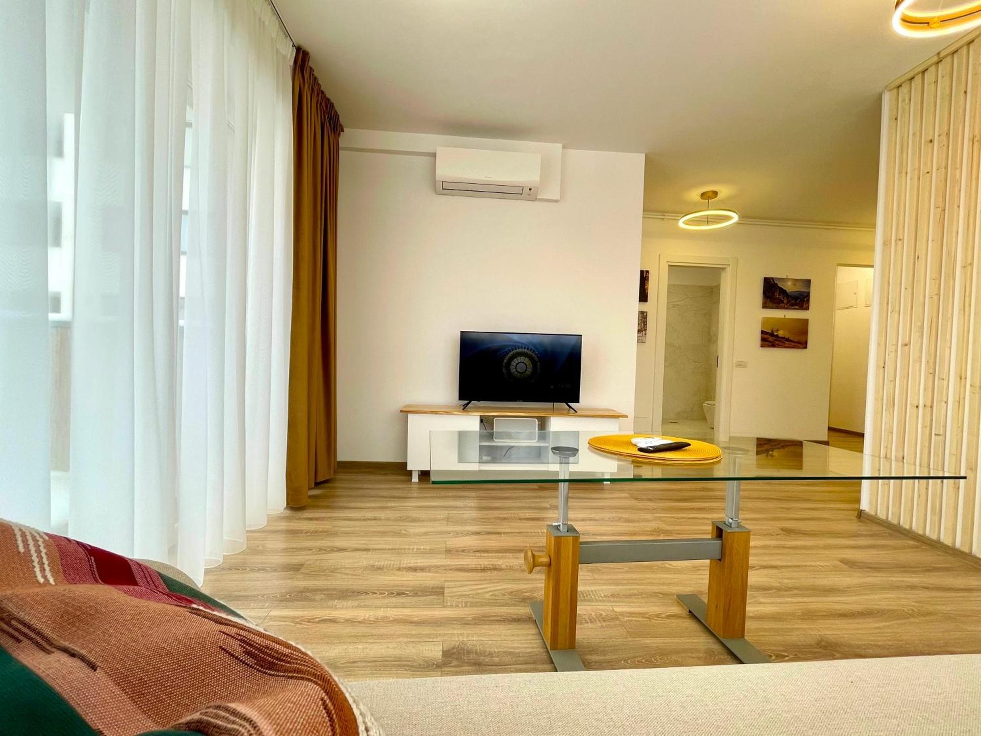 Carpatilor Urban Escape With Free Parking And Ac * Brașov